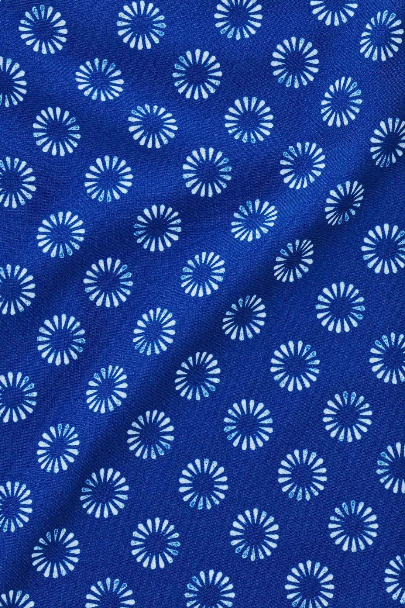 Biz Care Womens Easy Stretch Daisy Print Short Sleeve Shirt CS948LS Metro Workwear.