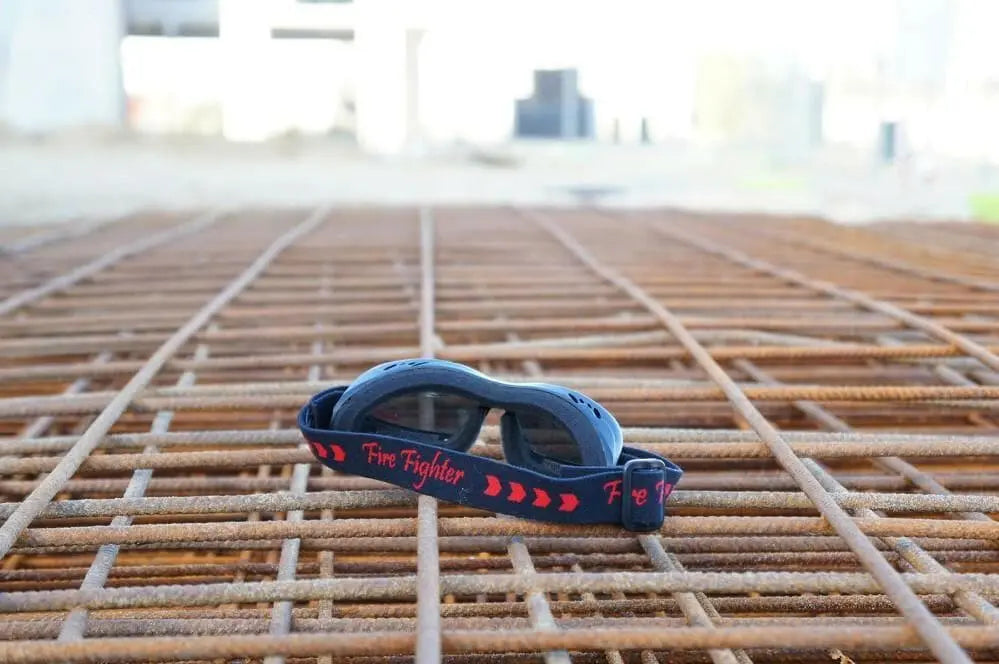 Fire Fighter Safety Goggles - Smoke Anti-fog Lens 803SHBSDA Metro Workwear.