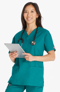 Dickies EDS Signature Women's V-Neck Scrub Top 86706 Metro Workwear.