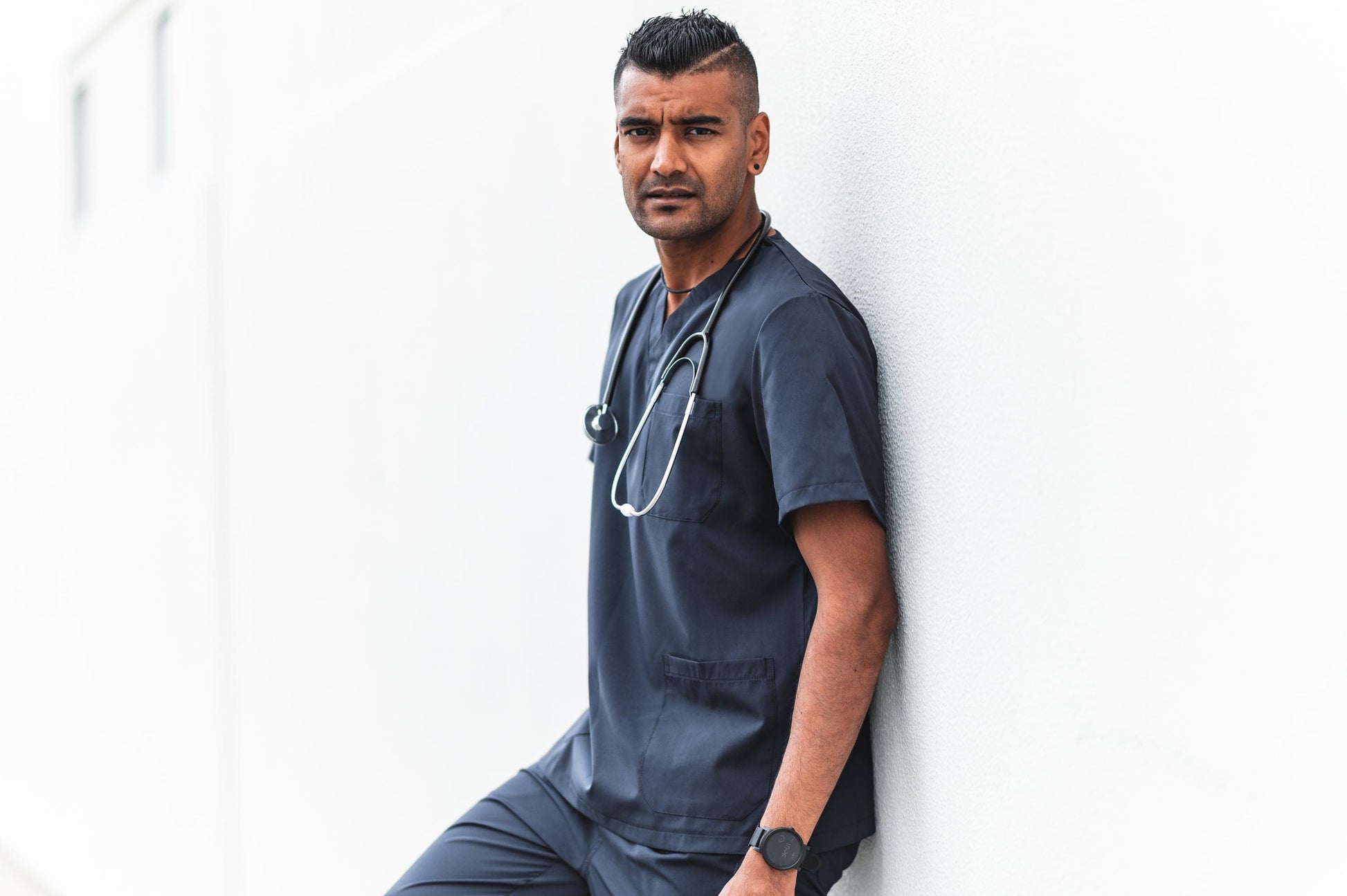 Softies Cardiff Unisex Budget V-Neck Scrub Top CRDT01 Metro Workwear.