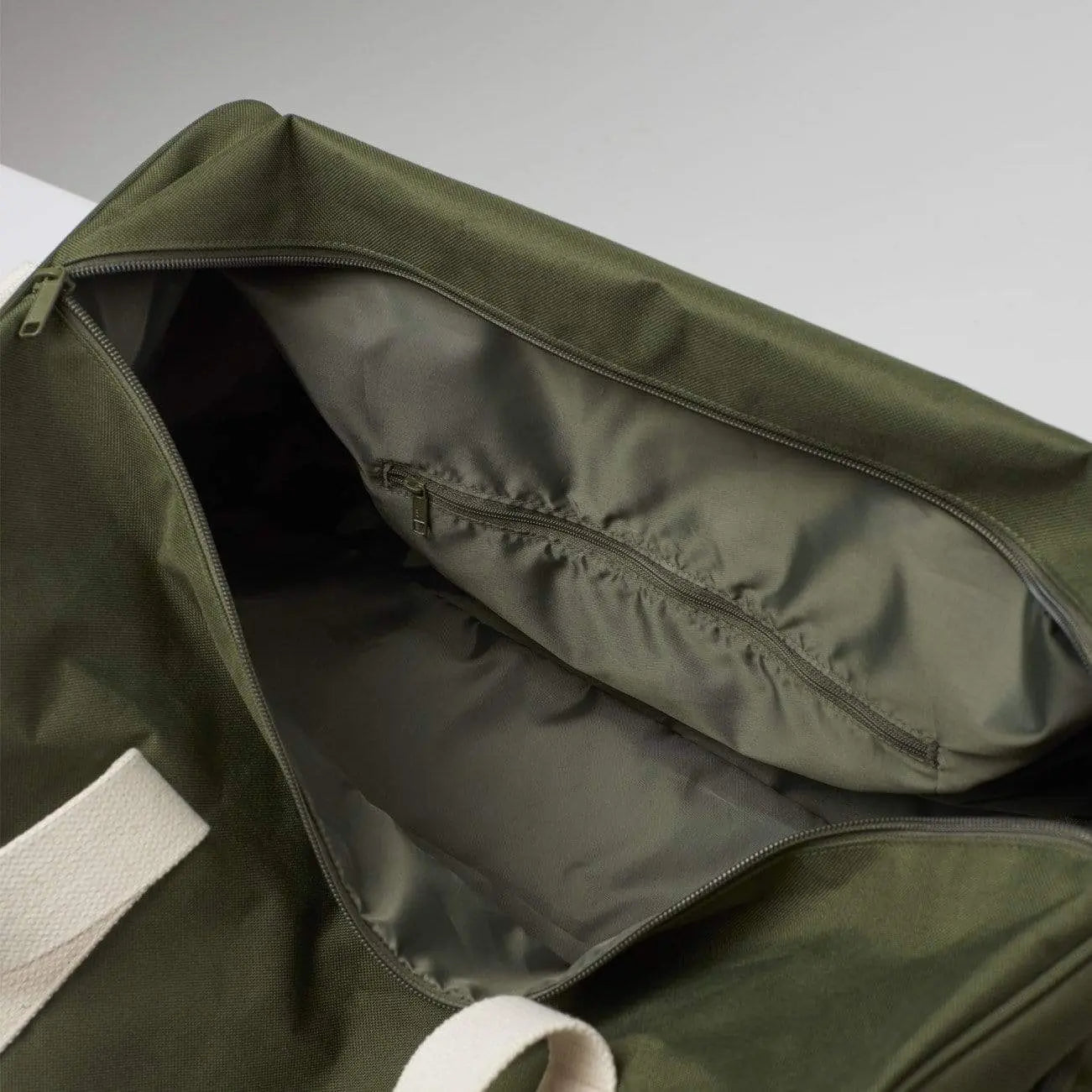 As Colour transit travel bag 1009 Metro Workwear.