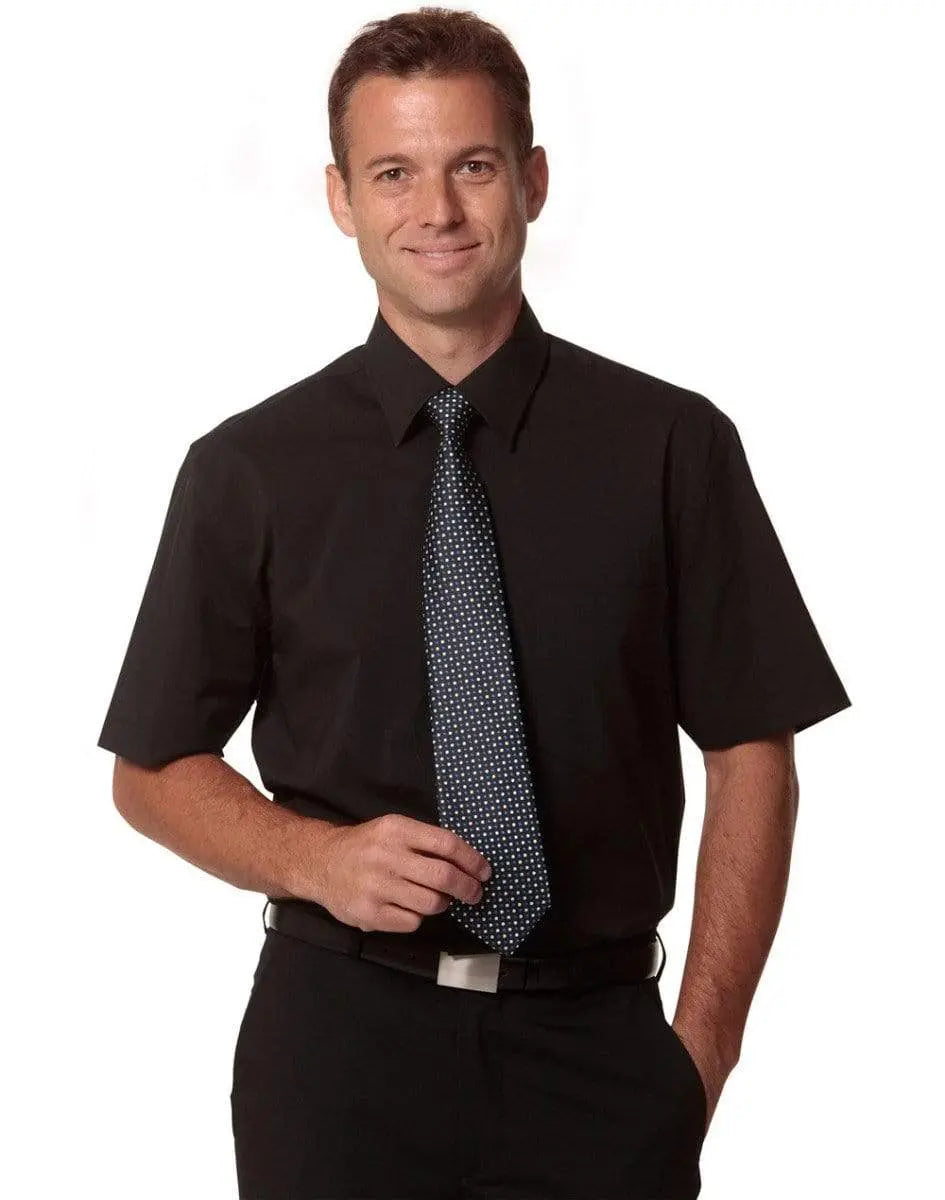 BENCHMARK Men's Cotton/Poly Stretch Short Sleeve Shirt M7020S Metro Workwear.